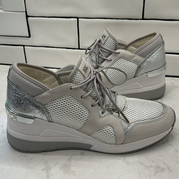 MICHAEL KORS Scout Sneakers Leather Wedge Heel Lace Up Silver Metallic 8M - Picture 14 of 16
